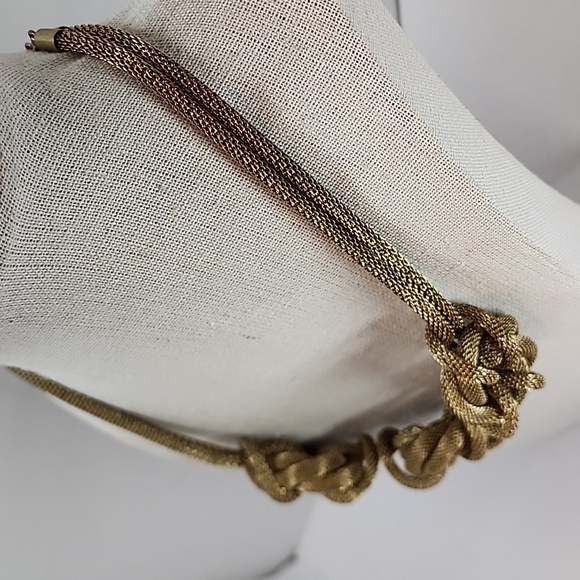 J. Crew Gold Tone Triple Knot Mesh 🪢 Link Chain Necklace - Picture 5 of 11